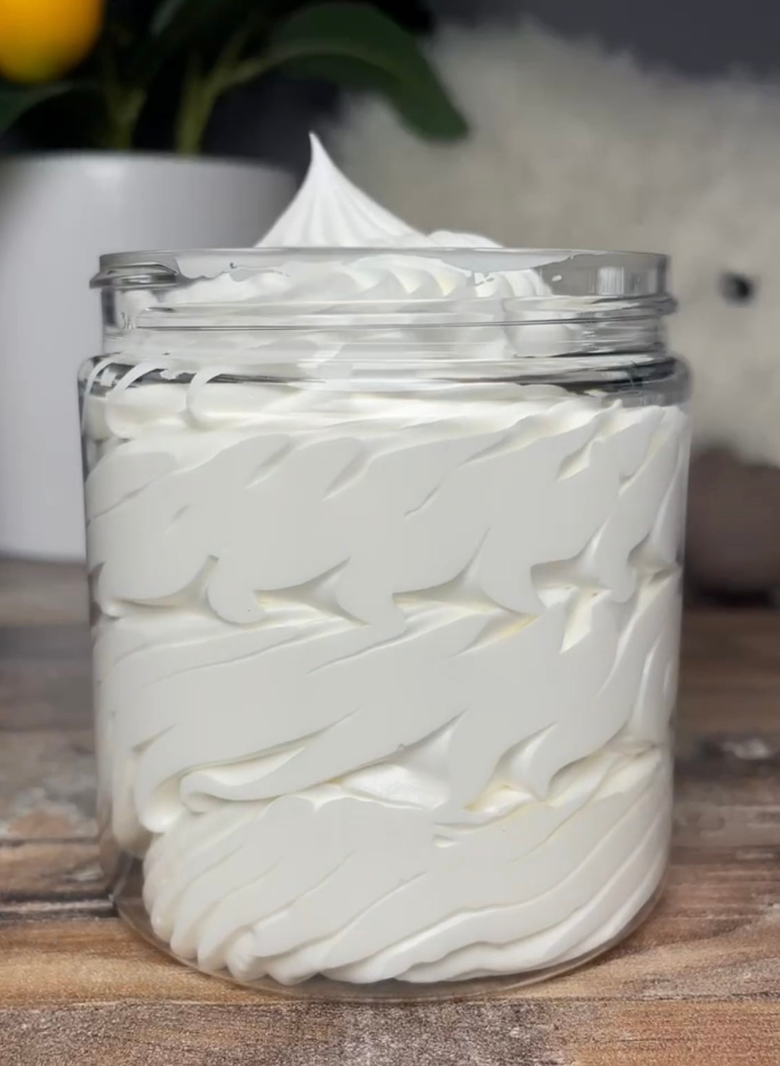 Whipped Body Butter ๐ Cashmere Cream Scent